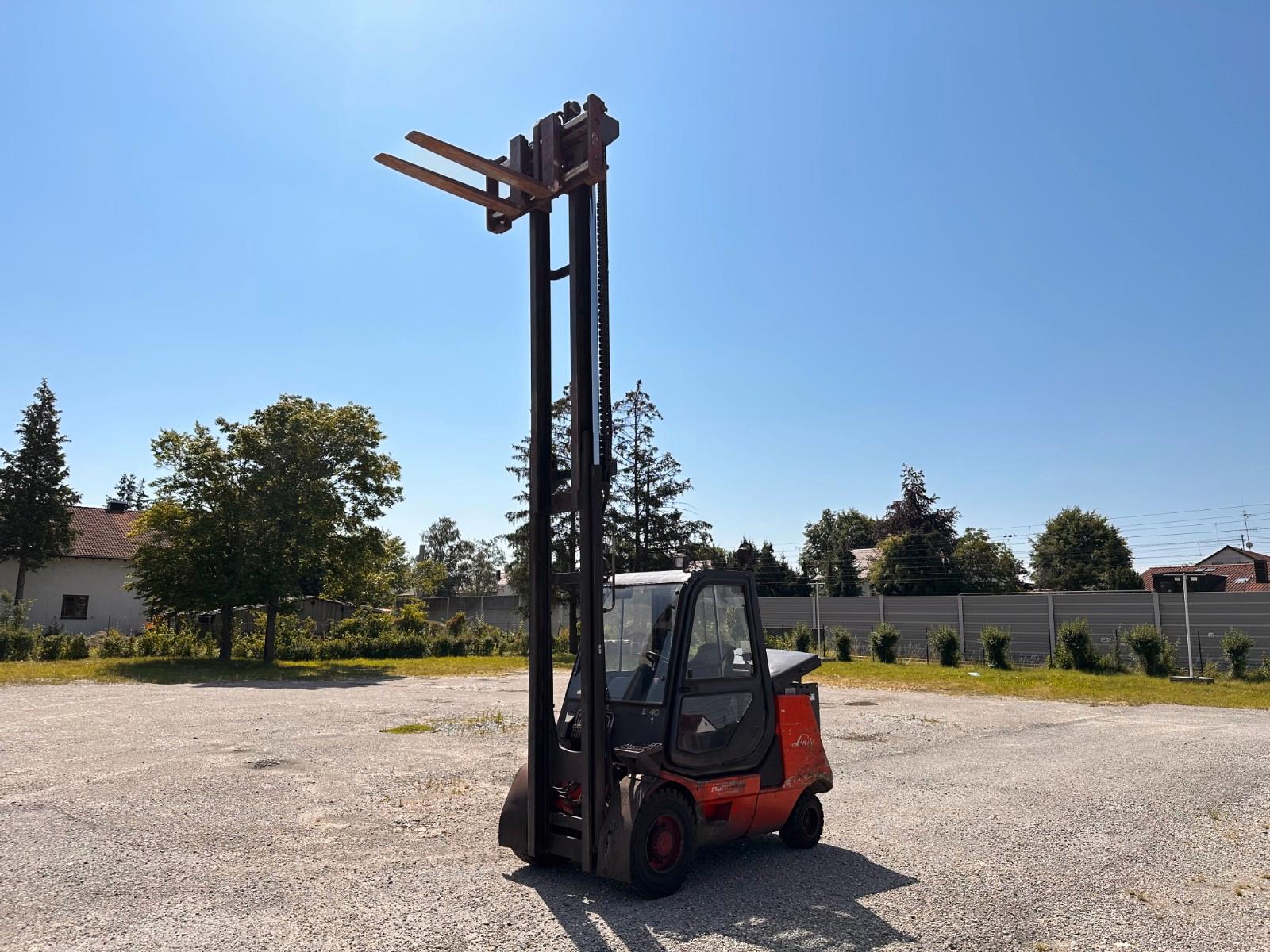 Linde E40P - Seitenschieber