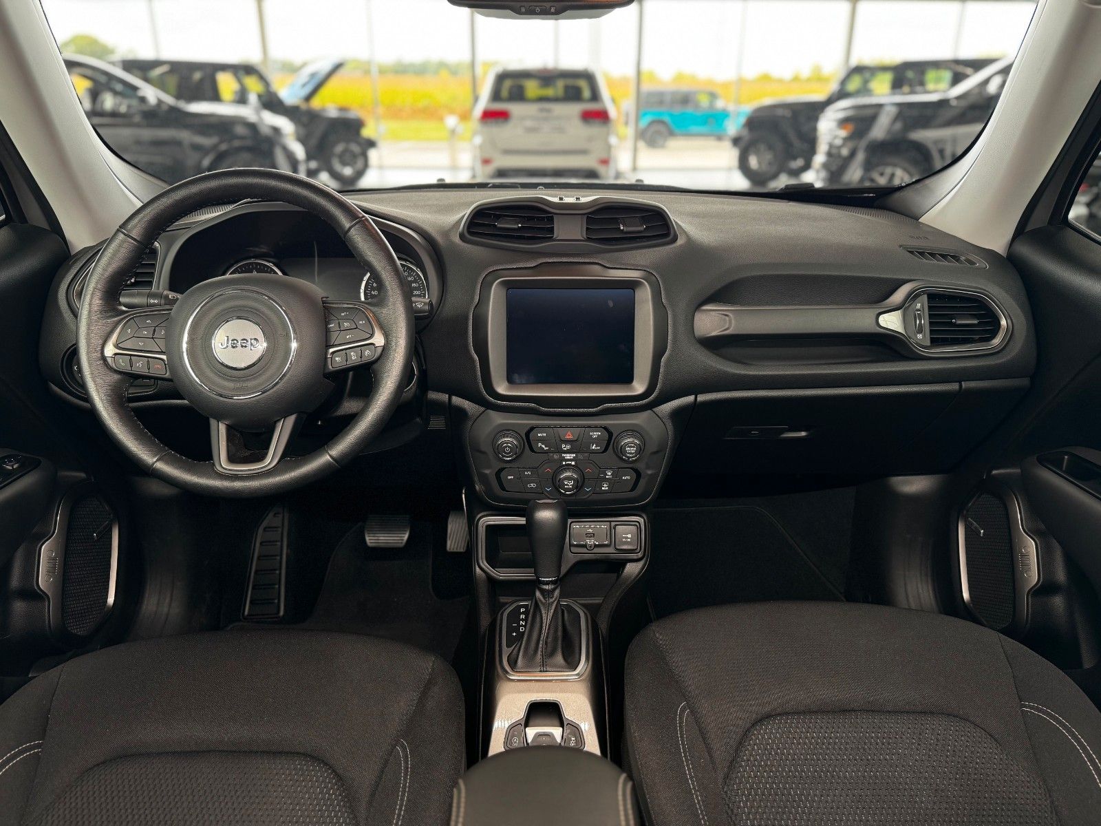 Fahrzeugabbildung Jeep Renegade 1.3 T-GDI Limited FWD "Navi- + Soundp."