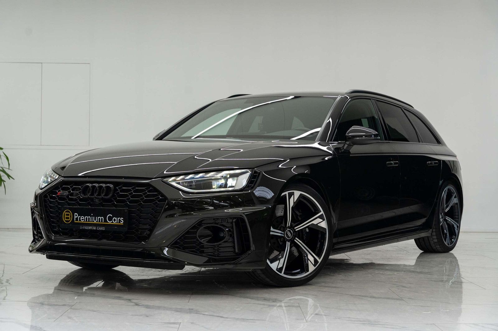 AUDI RS4 Avant Quattro Exclusive! Dark Olive Green! L