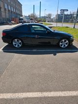 BMW Bmw e92 325i LCI - BMW 325: E92 325i