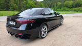 Alfa Romeo Giulia 2.9 V6 Bi-Turbo 375 kW AT8 Quadrifogl... - Alfa Romeo Giulia V6 Gebrauchtwagen