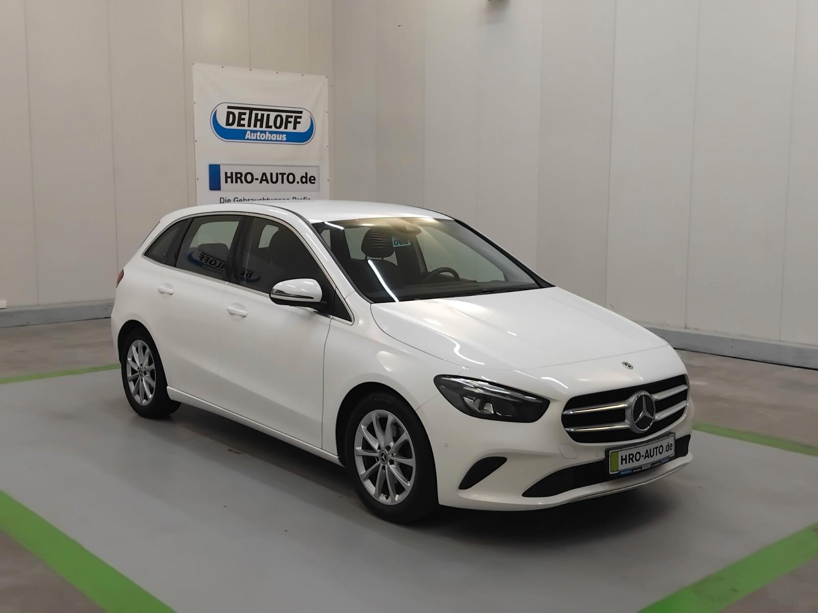 Mercedes-Benz B 180 7G-DCT +KAM+NAV+LED+DAB+