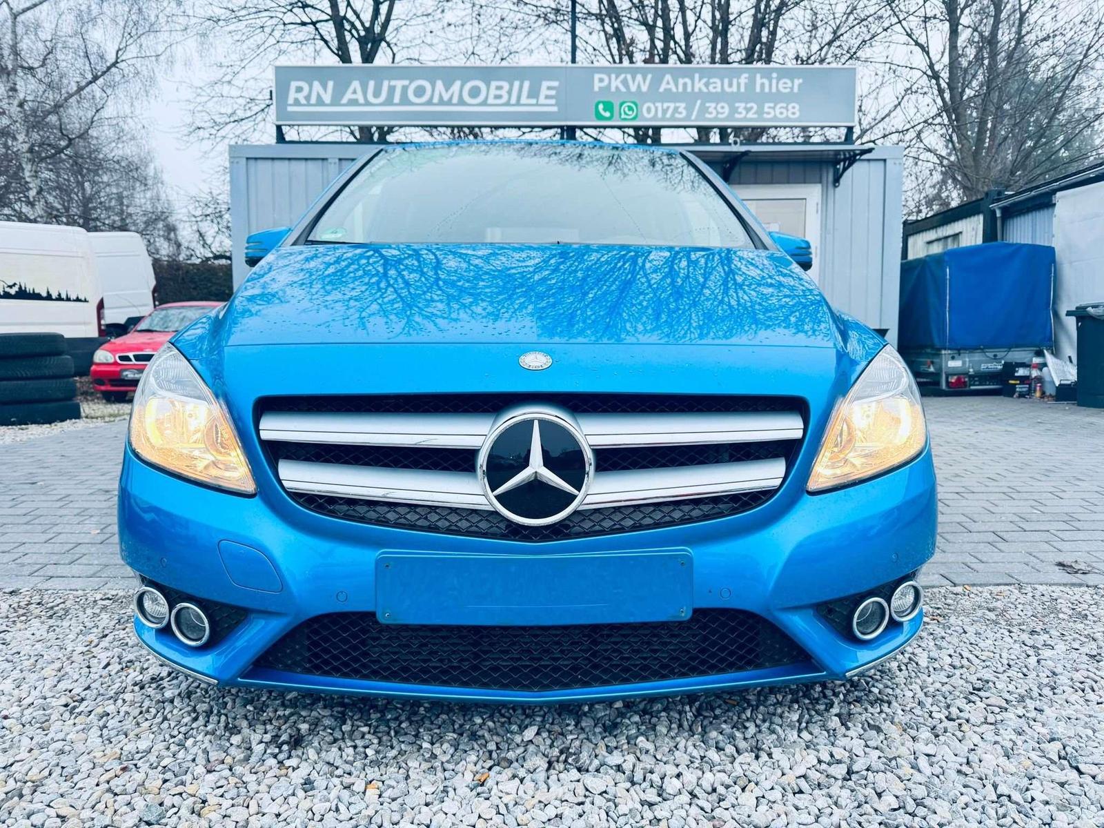 Mercedes-Benz B 220 B 220 CDI 1. HAND AHK KAMERA