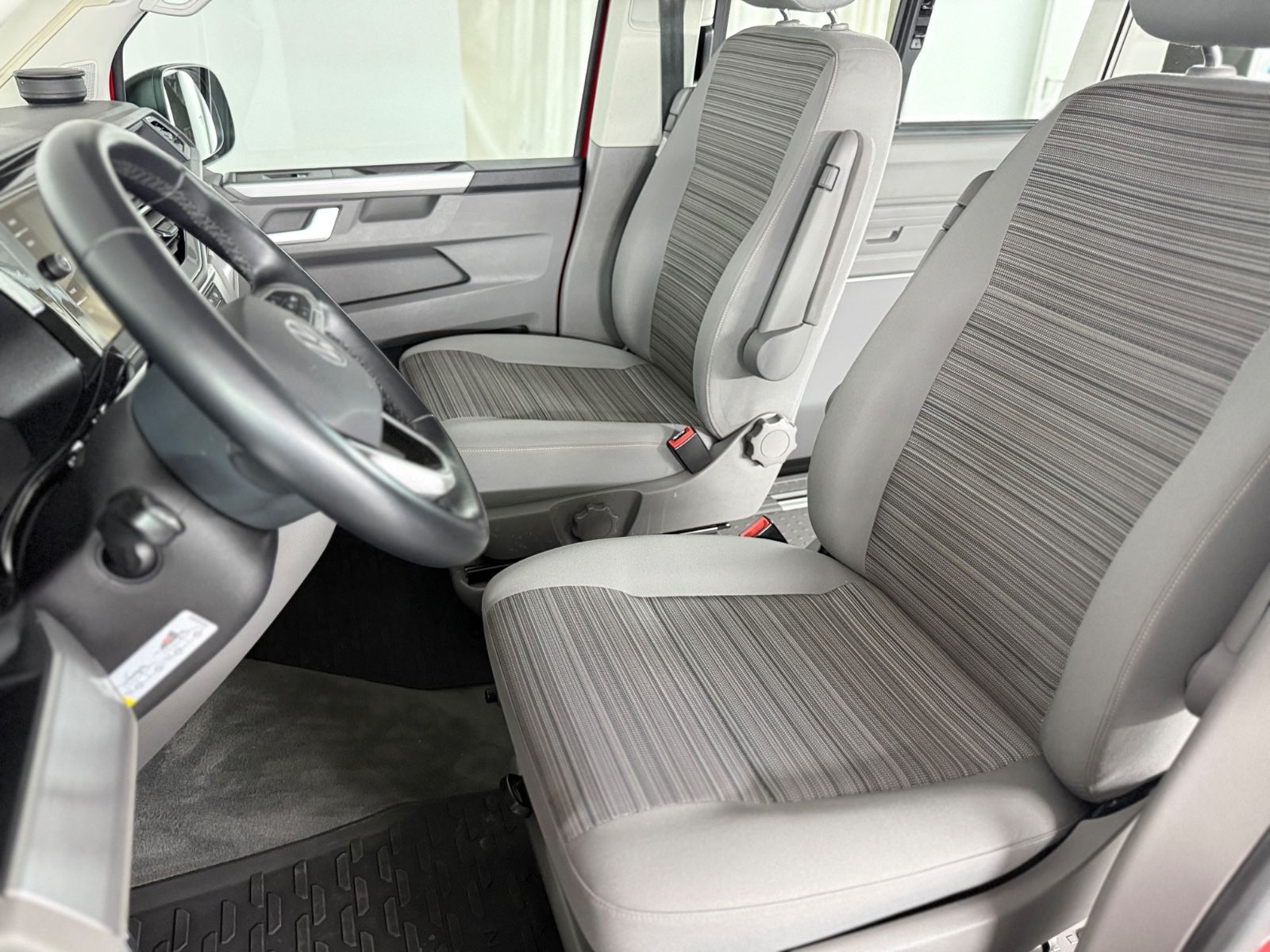 Volkswagen T6.1 California Beach Tour AHK Kamera Markise foto 6