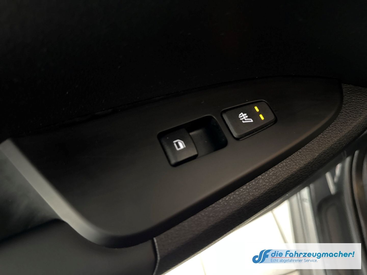 Fahrzeugabbildung Kia Sportage Spirit Navi Digitales Cockpit LED Apple