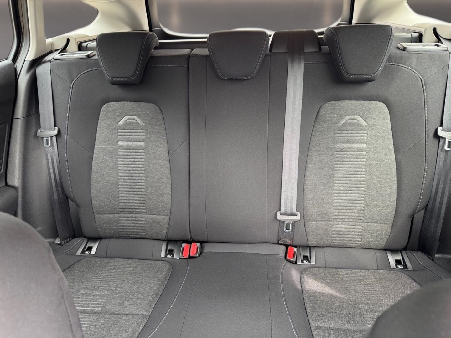 Fahrzeugabbildung Ford Focus Turnier Active, Winter+Komfort+Designpaket