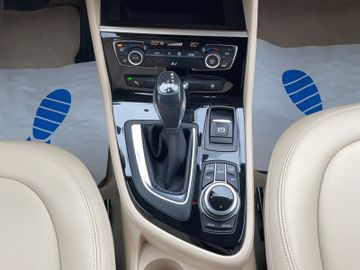 BMW 216 d Active Tourer 216 d Automatik*NAVI*LED*PDC