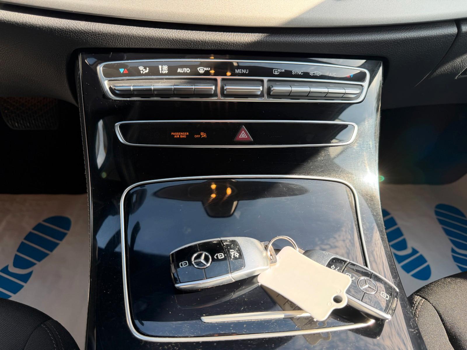 Mercedes-Benz E 200 LED/EL. SITZE/NAVI/KAMERA/LUFTFEDERUNG