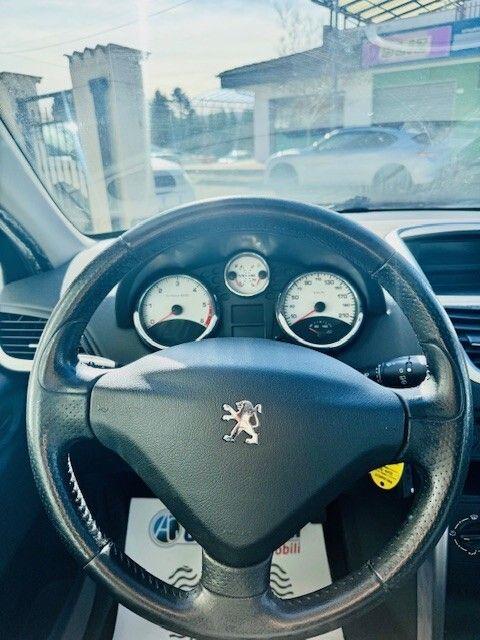 Peugeot 207 2008 — photo 7