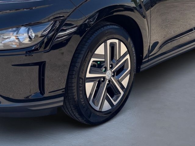 Fahrzeugabbildung Hyundai KONA Edition 30+ Elektro 2WD Navi Soundsystem Ap