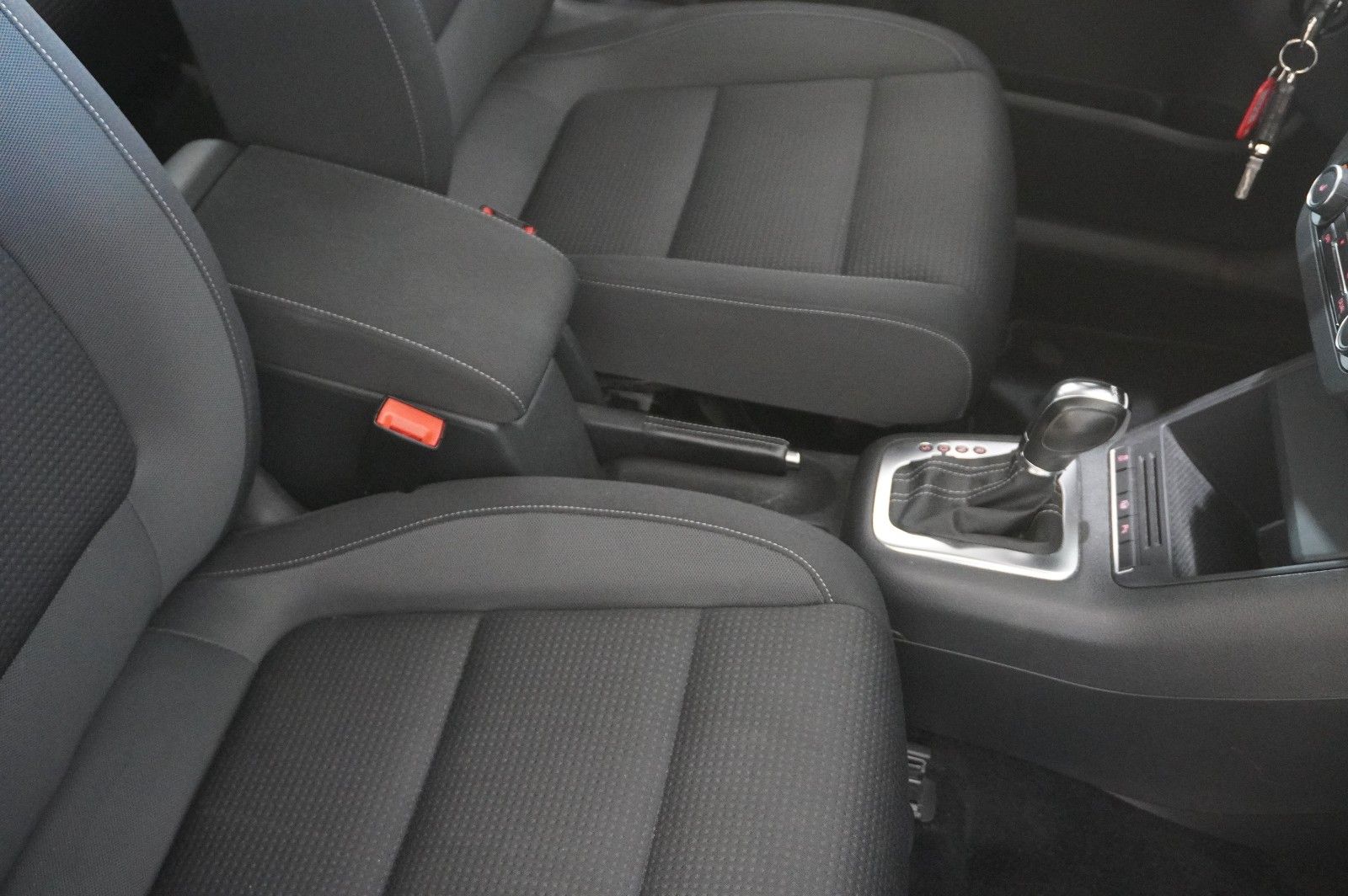 Fahrzeugabbildung Volkswagen Golf Plus VI TEAM 1.4 TSI DSG KLIMA/PDC/NEBEL/SH