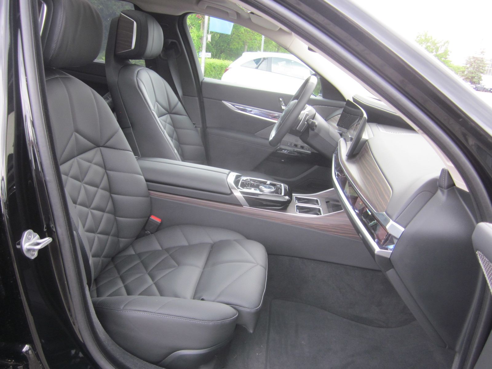BMW 750 - Bild 16