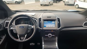 Fahrzeugabbildung Ford Edge ST-Line 4x4