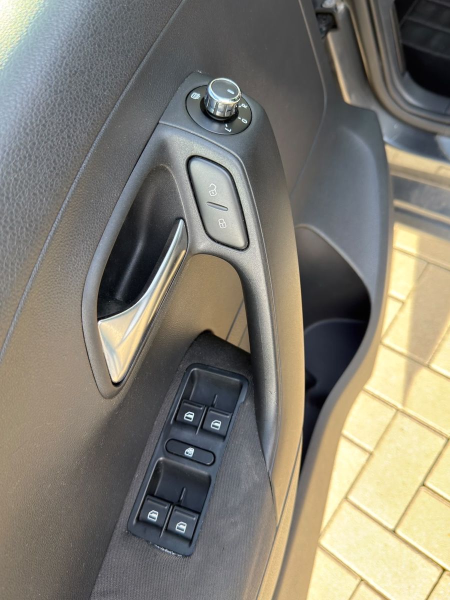Fahrzeugabbildung Volkswagen Polo 6R * Match Austattung