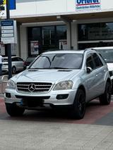 Mercedes-Benz Mercedes Benz ML  320 - Mercedes-Benz ML 320 in München
