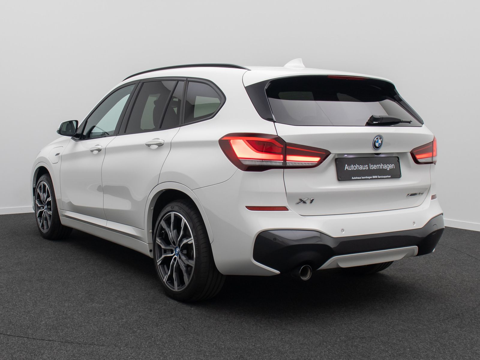 Fahrzeugabbildung BMW X1 xD25e M Sport Kamera HUD DAB H/K Komfort 19"