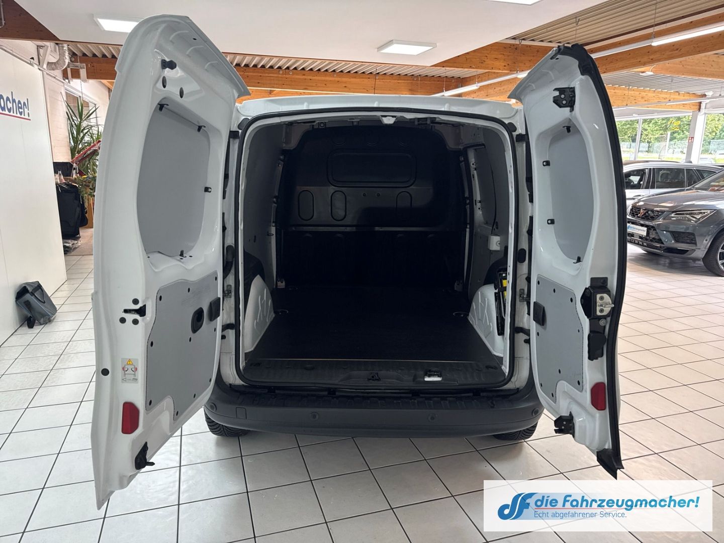 Fahrzeugabbildung Renault Kangoo Z.E. 33 inkl. Batterie 92%*PDC Klima BT e