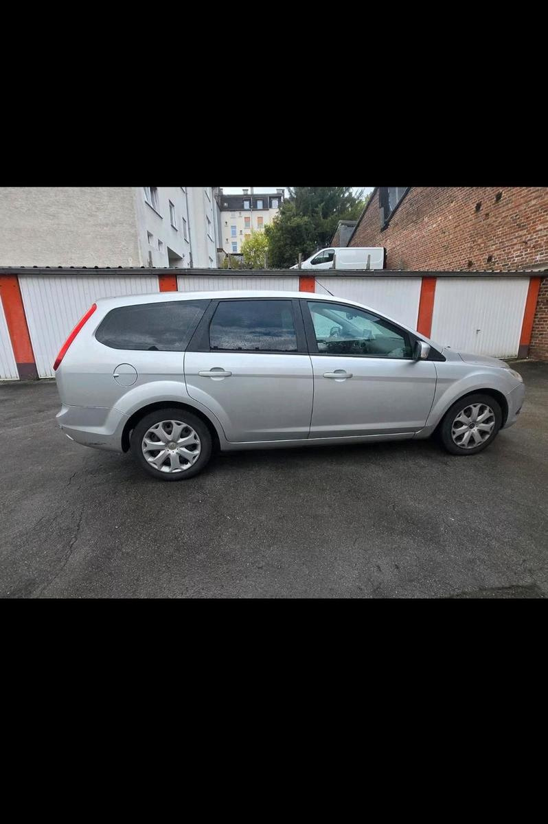 Ford Focus 2009 — photo 6
