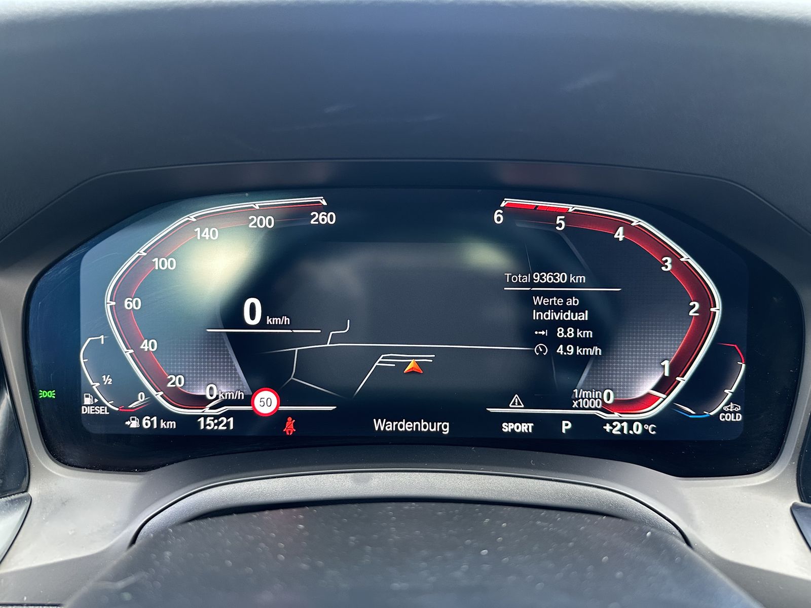 Fahrzeugabbildung BMW 330d Touring xDrive M-Sport NAV+LED+PANO+KAM+1HD