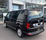Volkswagen Highline, Vollausstattung, AHK, Standheizung - VW T6 Multivan in Nürnberg