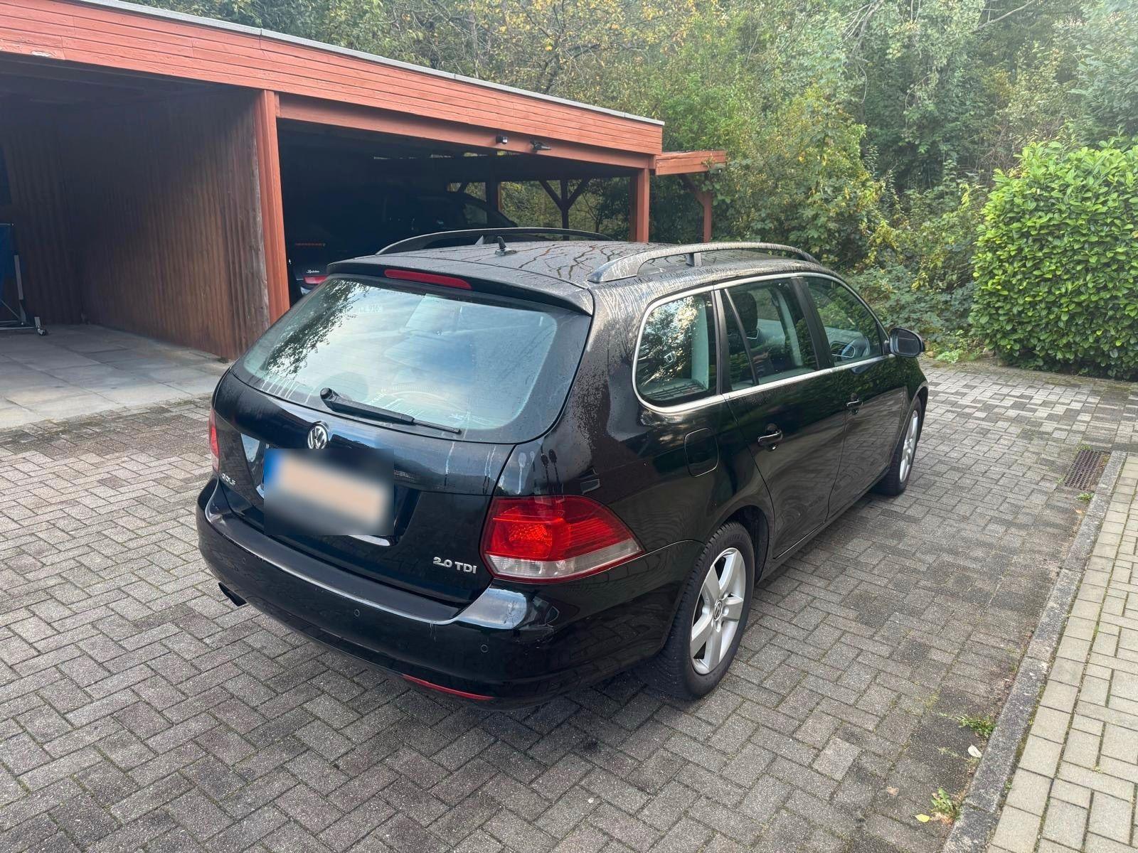 Volkswagen Golf 2010 — engine 140 HP (103kW)