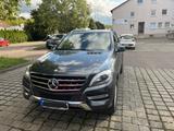 Mercedes-Benz ML 350 BlueTEC 4MATIC - - Mercedes-Benz ML 350 von privat