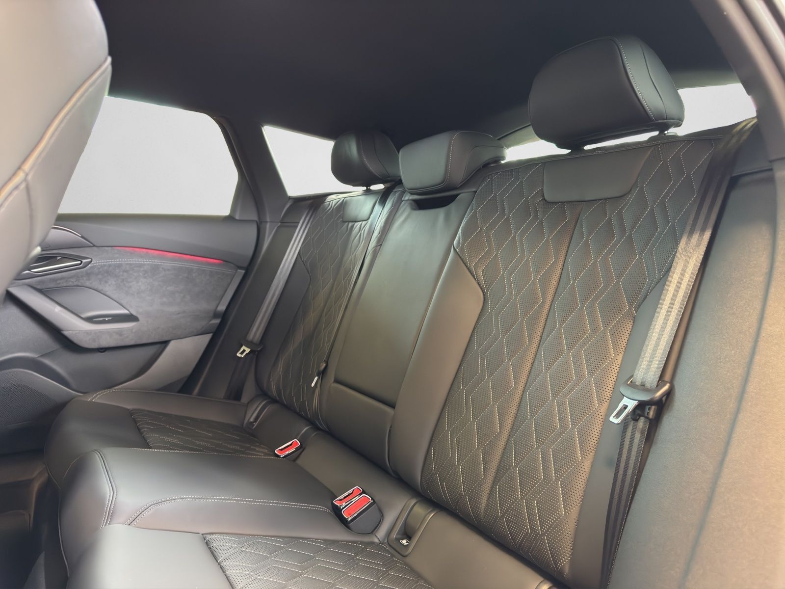 Audi A6 - Bild 16
