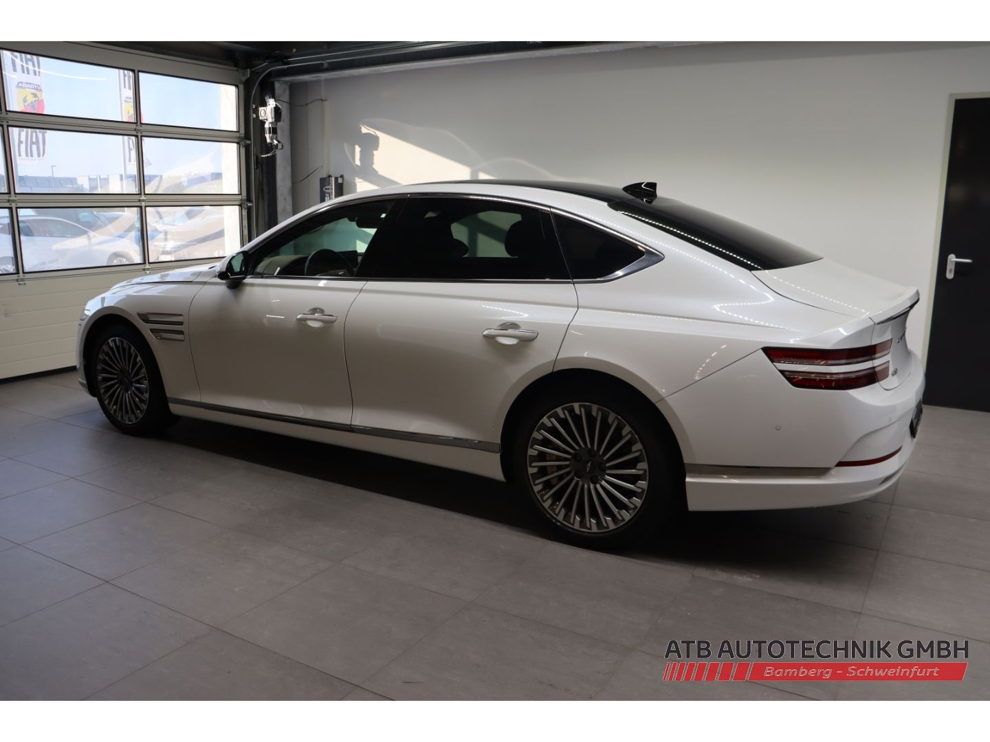 Fahrzeugabbildung Genesis G80 Electrified 4WD Luxury 87,2kWh 98,1% SOH Sol