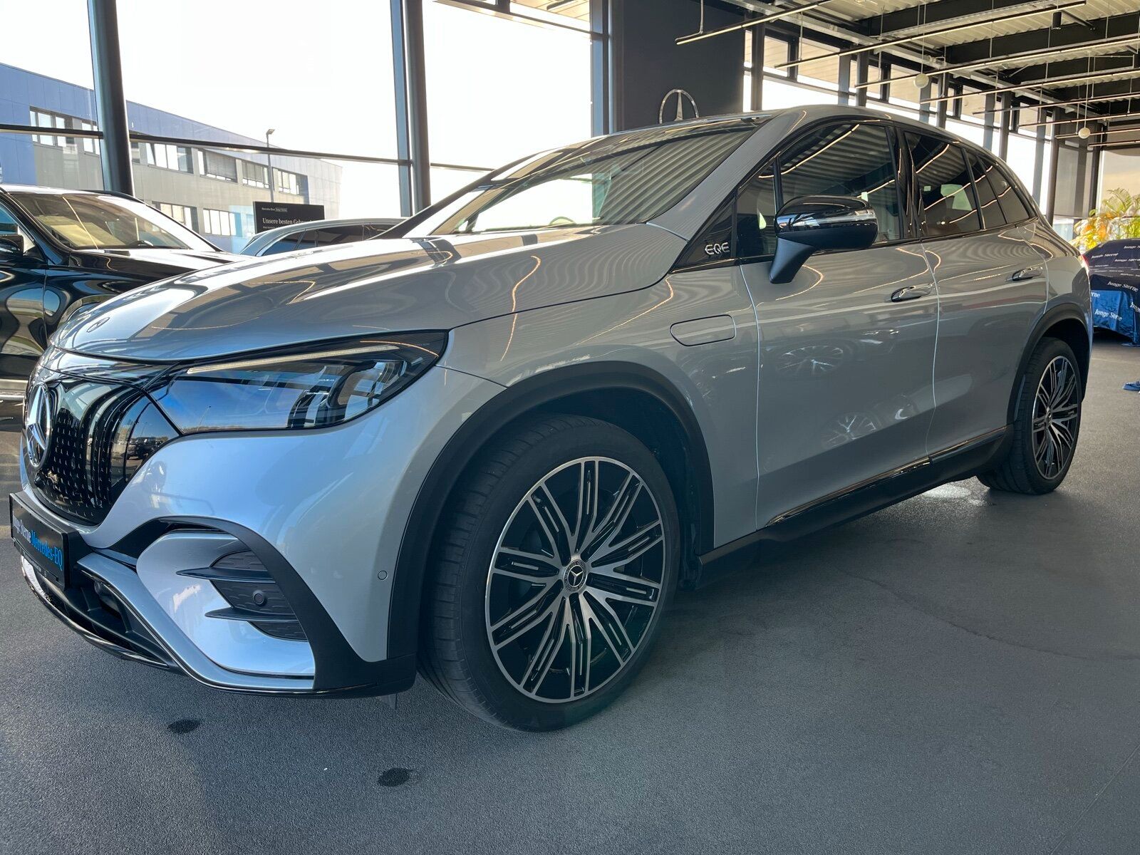 Mercedes-Benz EQE 500 4M SUV AMG ADVANCED NIGHT AIRMATICNavi foto 2