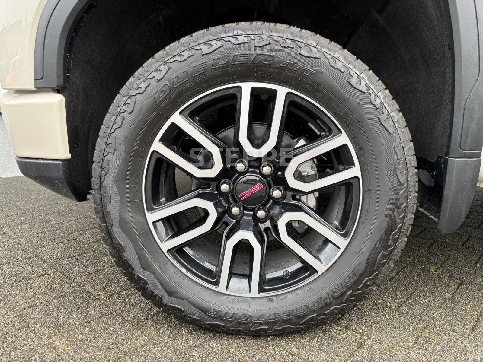 Gmc Sierra 1500 AT4 6.2V8 Crew Cab MY26 AHK 20"Alu
