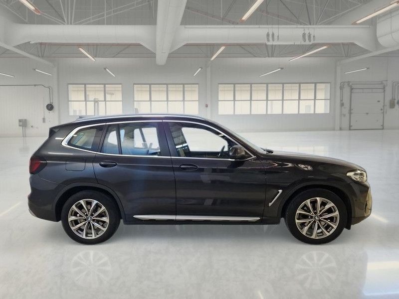 BMW X3 XDRIVE 20D MH48V AUTOMATICO SUV imagem 3