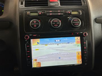 Volkswagen Touran  *7Sitzer*Navi*DSG*Sitzh*BiXenon*