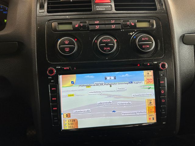 Volkswagen Touran  *7Sitzer*Navi*DSG*Sitzh*BiXenon*
