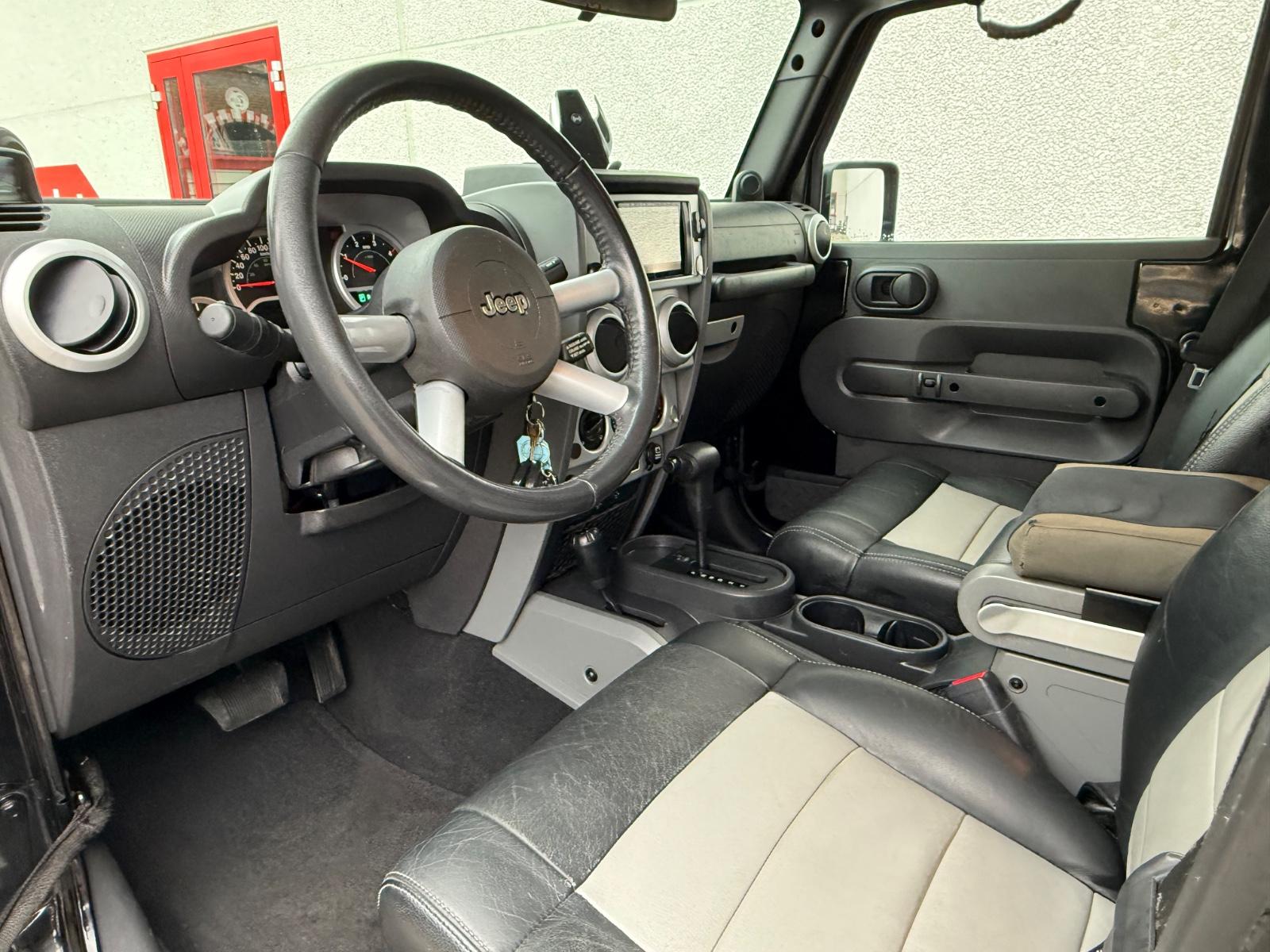 JEEP WRANGLER SAHARA 177CH 4X4