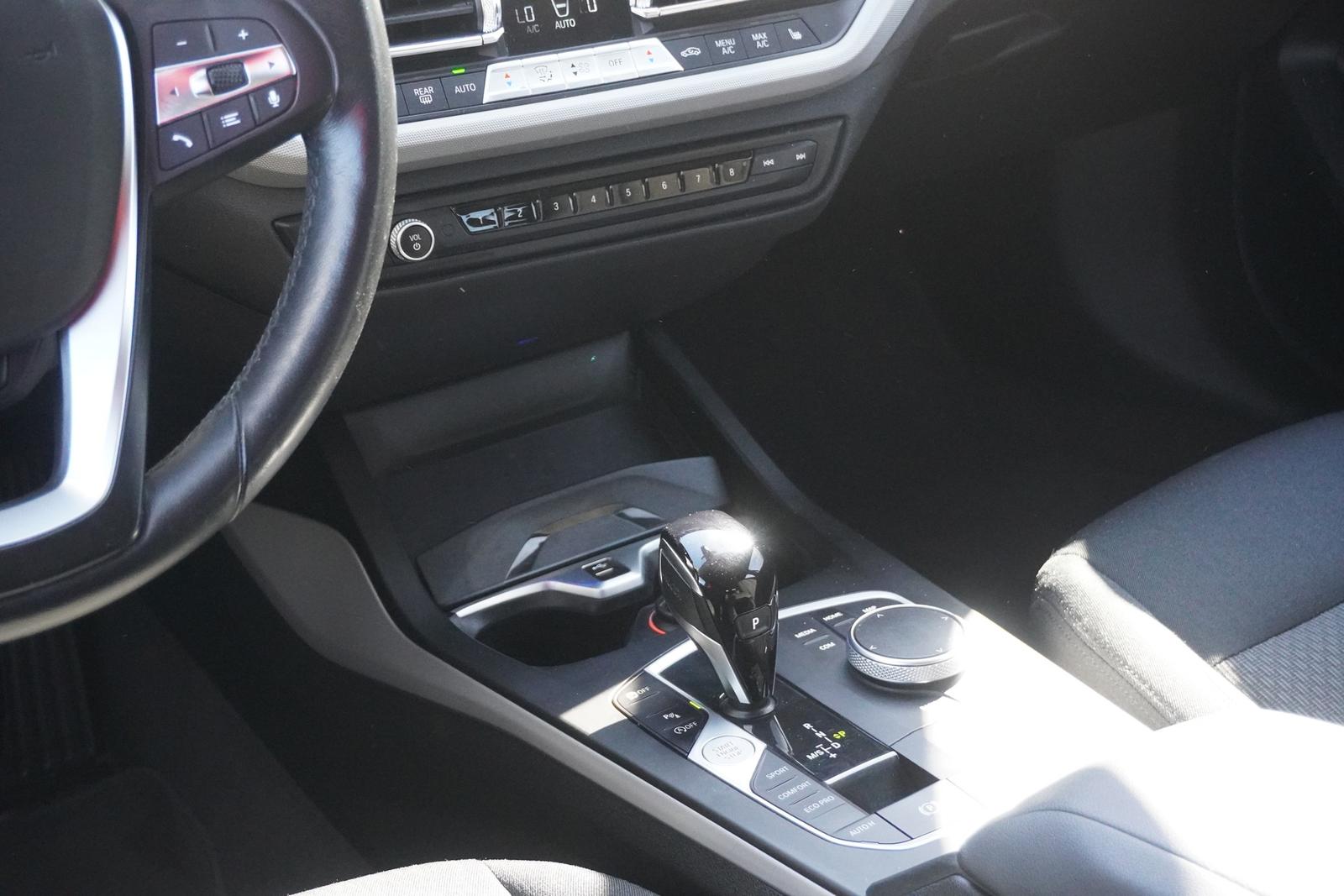 BMW 1 Series i Advantage Aut. LED Navi Kamera Sitzheizung, миниатюра 16