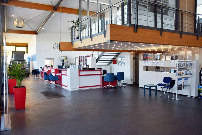 showroom-image-main