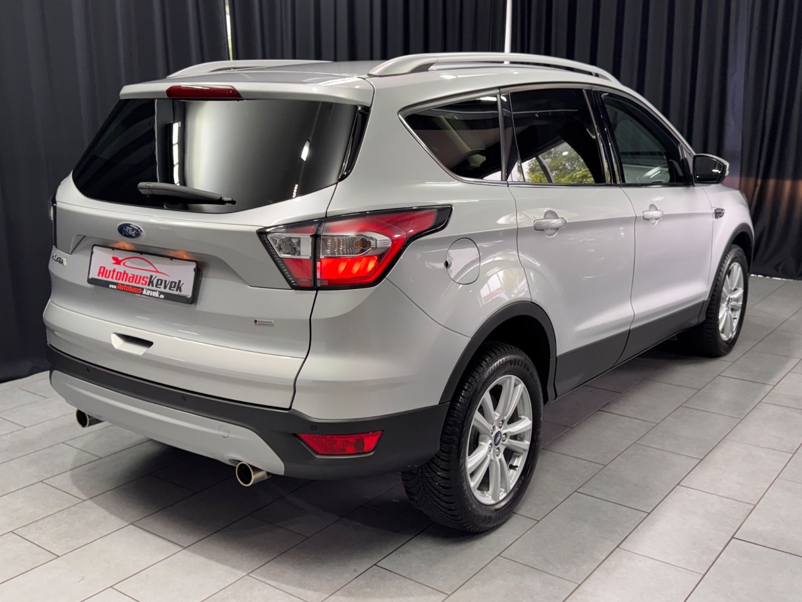 Fahrzeugabbildung Ford Kuga Cool & Connect|NAVI|1.HAND|