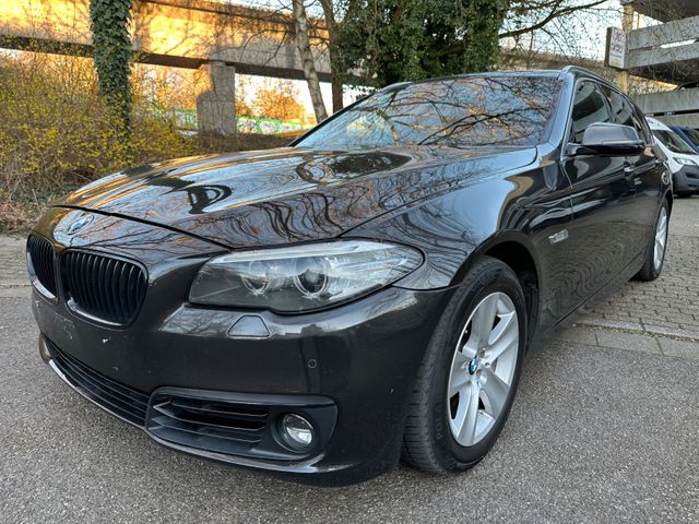 BMW 530 Baureihe 5 Touring 530 d xDrive*Luxury*