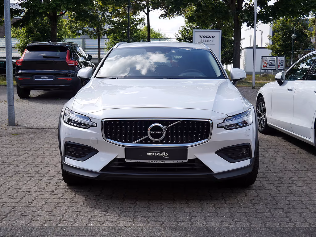 Volvo V60 Cross Country B5 AWD Pro, миниатюра 2