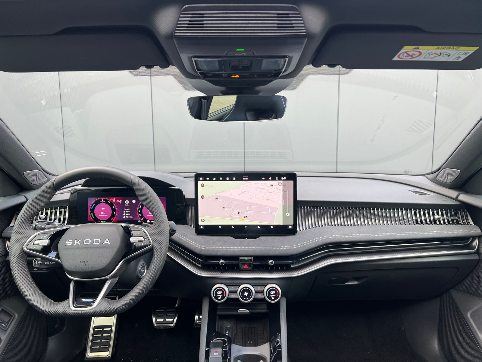 Fahrzeugabbildung SKODA Superb Combi  Sportline 1.5 TSI IV DSG *AHK, Nav