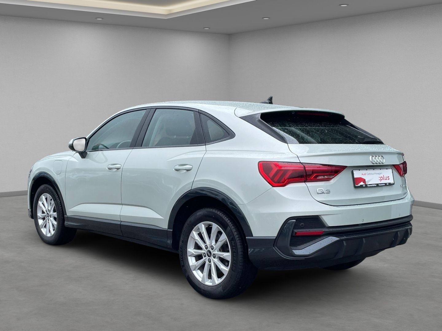Audi Q3 Sportback 45 TFSI e LED Navi SHZ PDC Heckkla foto 2