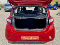 Fahrzeugabbildung Hyundai i10 1.0 SHZ KLIMA ALLWETTERREIFEN PDC RADIO USB