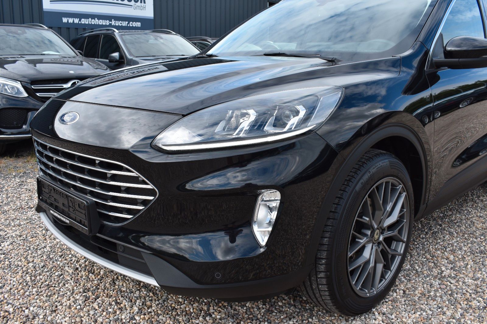 Fahrzeugabbildung Ford Kuga Titanium LED Keyless go Kamera DAB