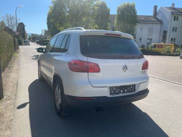 Volkswagen Tiguan - 5