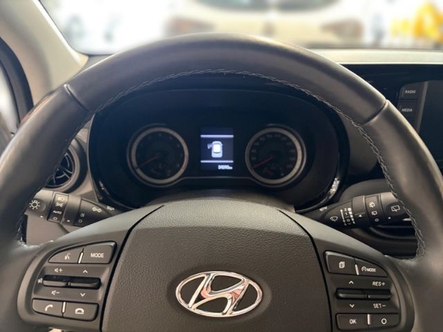 Fahrzeugabbildung Hyundai i10 Edition 30 Apple CarPlay Android Auto DAB SH