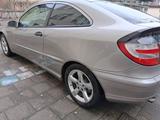 Mercedes-Benz Mercedes C 180 W203 Kompressor Sportcoupe ... - Mercedes-Benz C-Klasse W203 mit Benzin-Antrieb