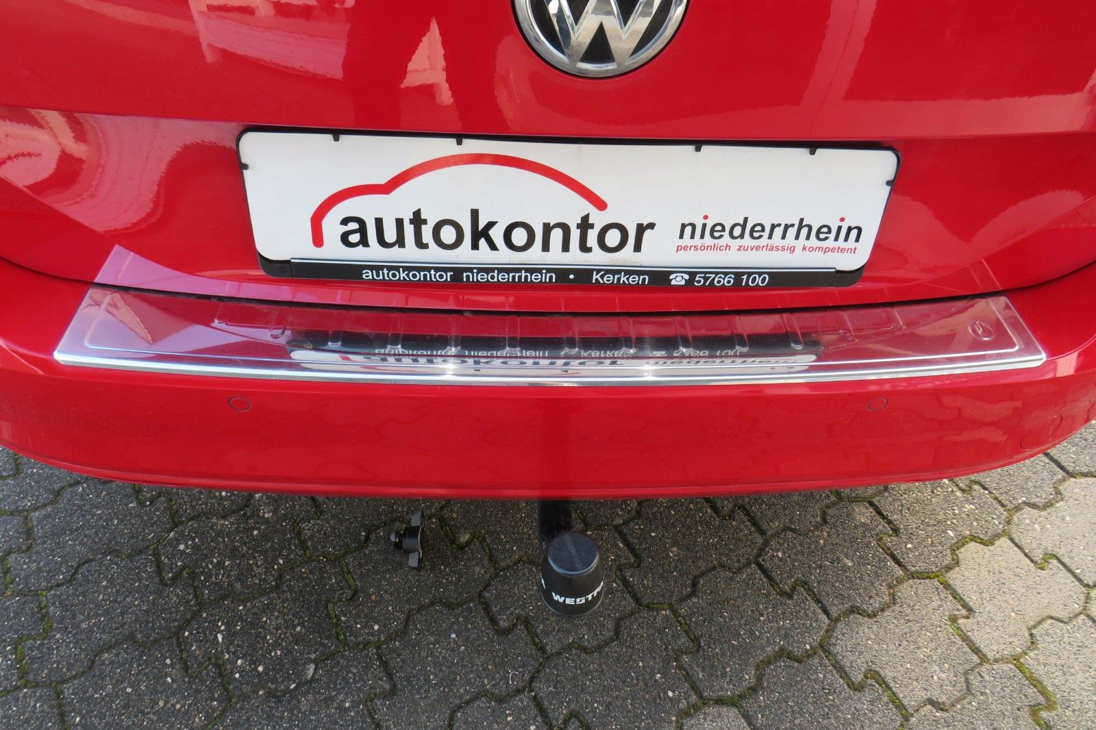 Fahrzeugabbildung Volkswagen Comfortline ACC LED KAMERA AHK NAVI APP-CONNECT