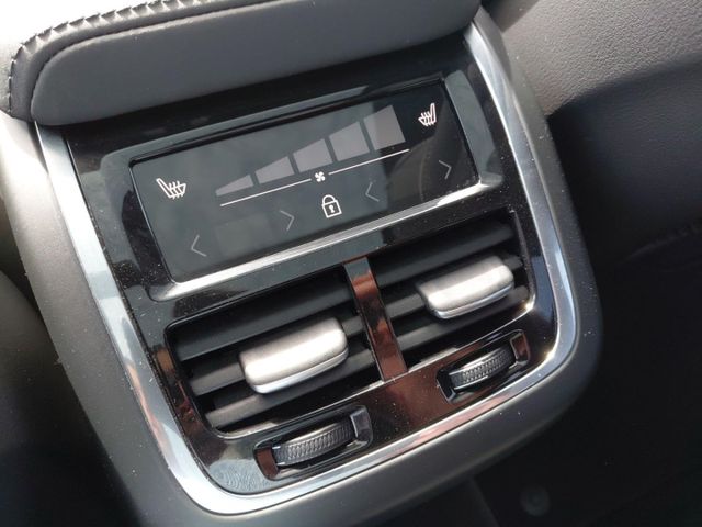 VOLVO XC 60 (Bild 22 von Array)