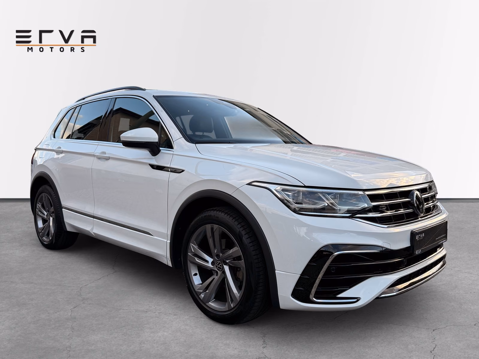 Volkswagen Tiguan 1.5 TSI R-Line | PANORAMA | Harman Kardon