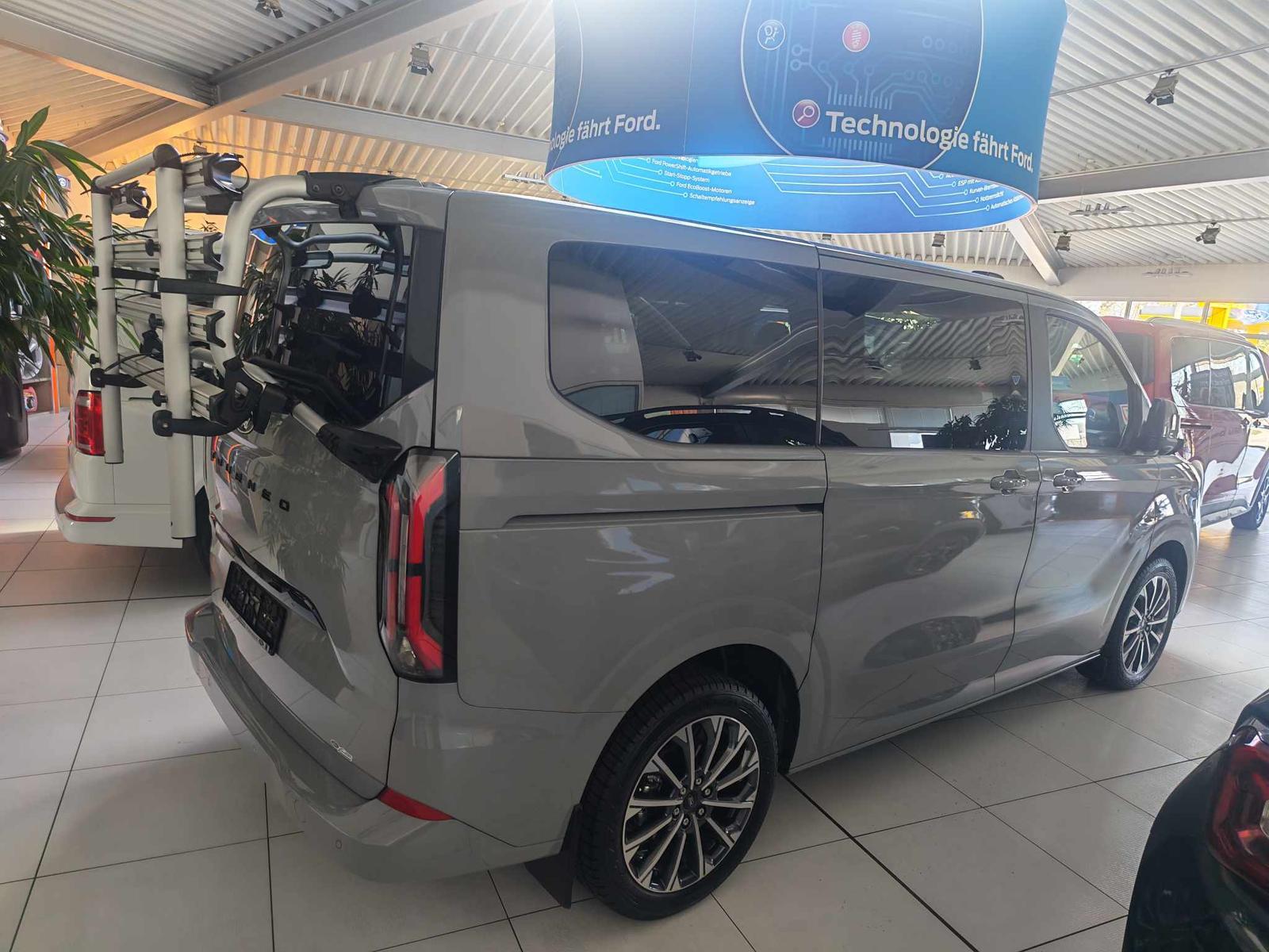 Ford Tourneo Custom L1 TiTANIUM X  VOLL LEDER AHK 360